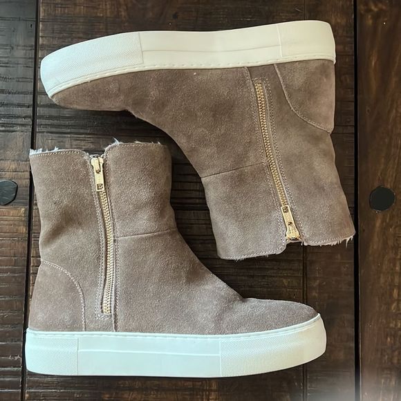 J Slides Womens Tristan Tan Leather Platform Sneaker Booties Faux Fur Size 8.5 - Picture 3 of 11